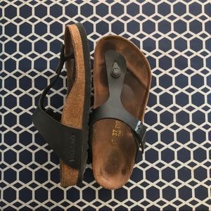 Birkenstock Gizeh Sandals